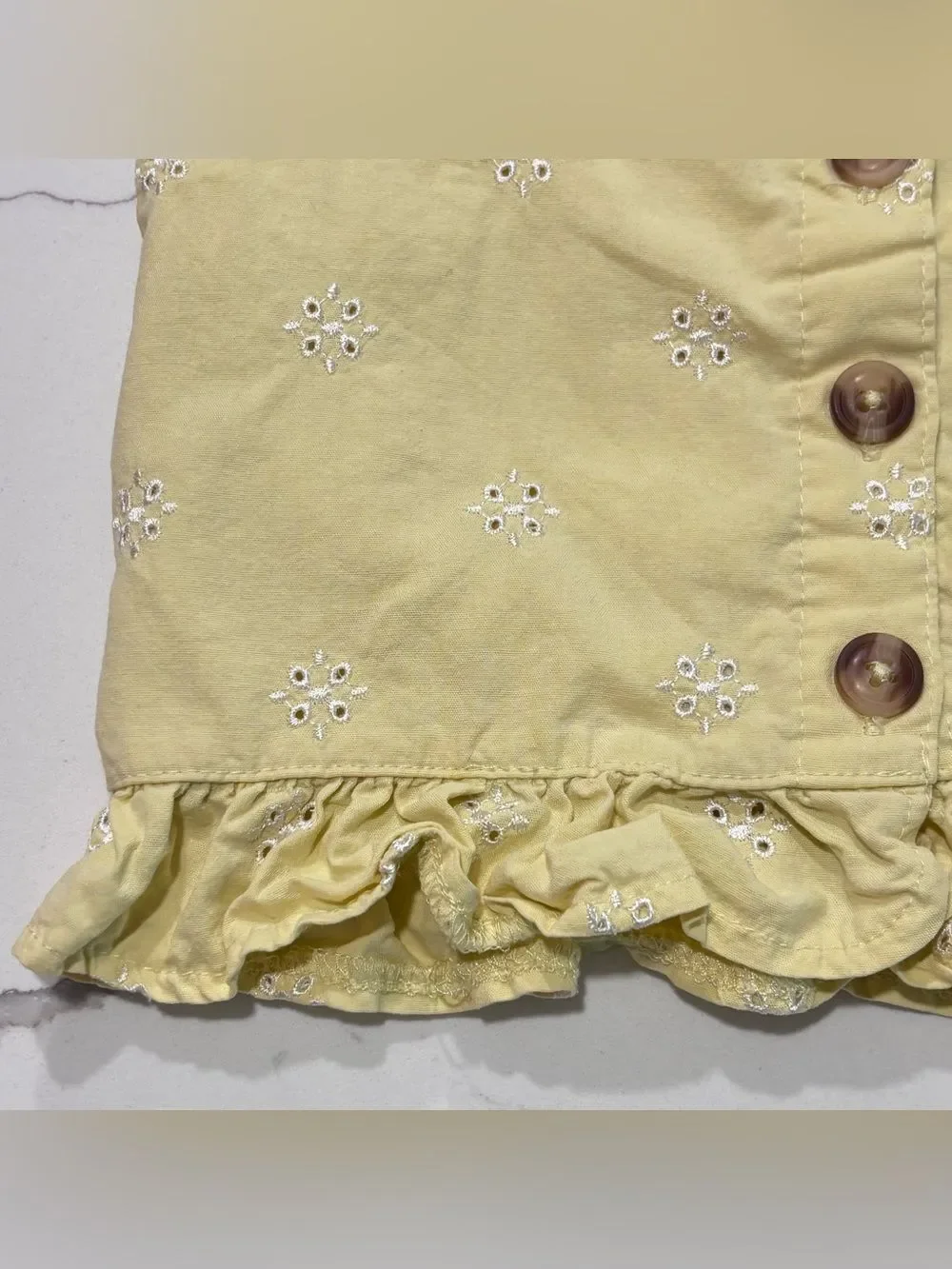 Little Lass Yellow Eyelet Ruffle Strap Sleeveless Wooden Button Down Tank Top 3T